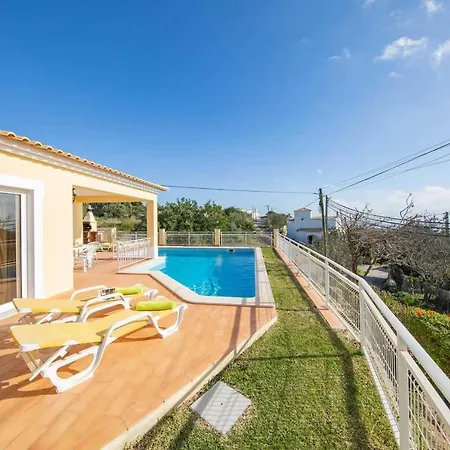Vila Casa Luana